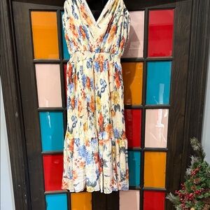 Chicwish Floral V-Neck Maxi Dress - Multicolor